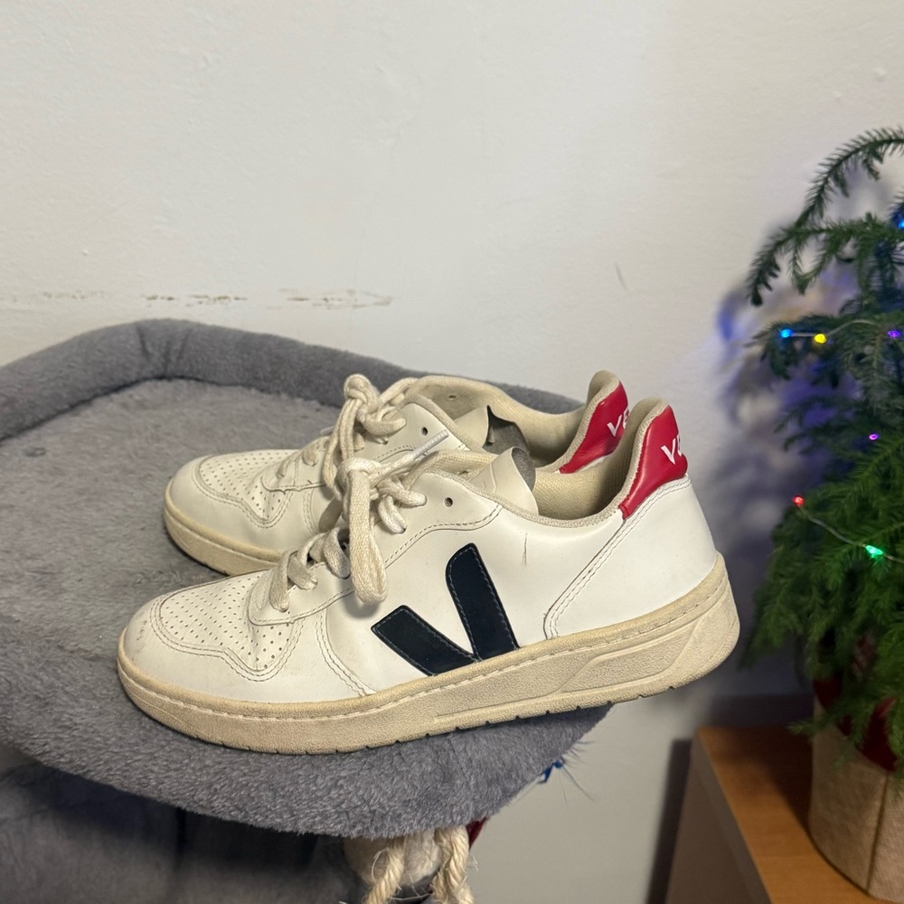 Veja Cream and Red Sneakers with Black Logo